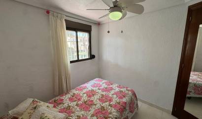 Revente - Bungalow - Torrevieja - Playa de los Naufragos