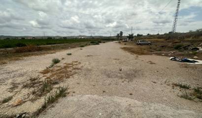 Revente - Commercial - Torremendo