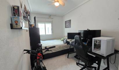 Revente -  - Los Montesinos *