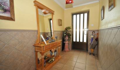 Revente - Maison de ville - Pinoso