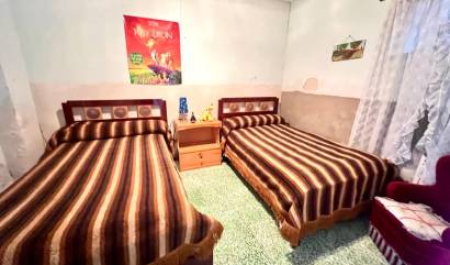 Revente - Maison de ville - Pinoso