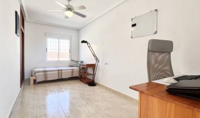 Revente - Maison de ville - Torrevieja - La Siesta - El Salado -  Torreta