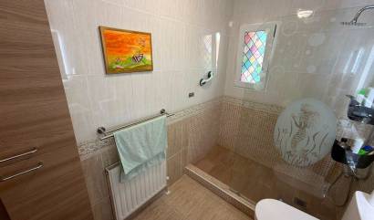 Revente - Villa - Los Montesinos - La Herrada