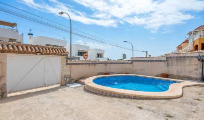 Revente - Villa - Orihuela Costa - El Galan
