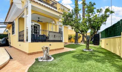 Revente - Villa - Orihuela Costa - Los Dolses
