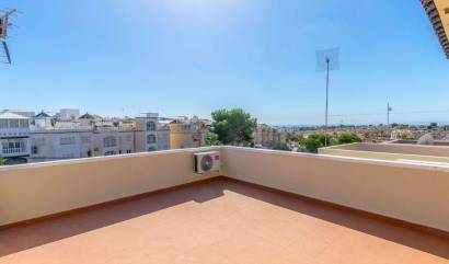 Revente - Villa - Orihuela Costa - Villamartín