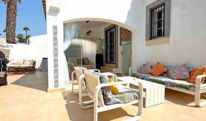 Revente - Villa - Orihuela Costa - Villamartín