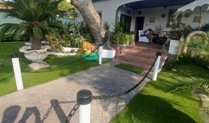 Revente - Villa - Orihuela Costa