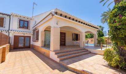 Revente - Villa - Orihuela - Orihuela Costa