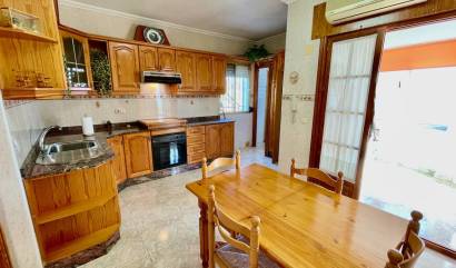 Revente - Villa - Orihuela