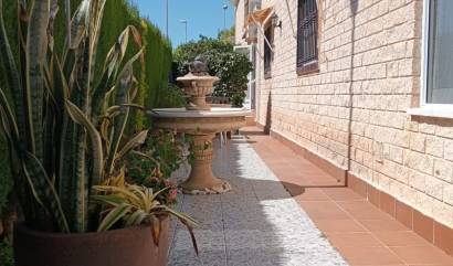 Revente - Villa - Pilar de la Horadada