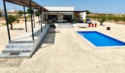 Revente - Villa - Pinoso