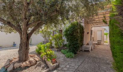 Revente - Villa - Torrevieja - El chaparral