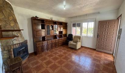 Revente - Villa - Torrevieja - Los balcones