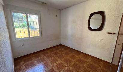 Revente - Villa - Torrevieja - Los balcones