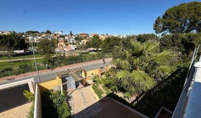 Revente - Villa - Torrevieja - Los balcones