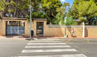 Revente - Villa - Torrevieja - Los Balcones