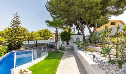 Revente - Villa - Torrevieja - Los Balcones