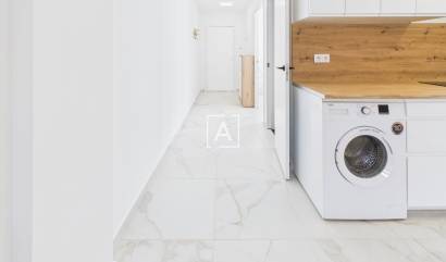 Sale - 1. Apartment / flat - Torrevieja Centro