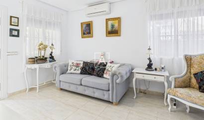 Sale - 2. Town house - Pinar de Campoverde