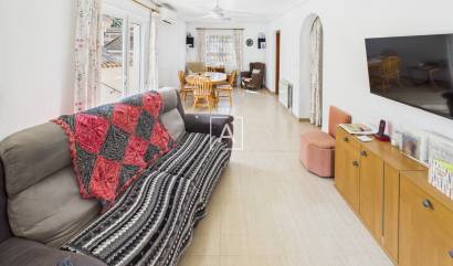 Sale - 4. House - Detached Villa - Pinar de Campoverde