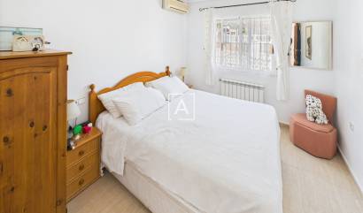 Sale - 4. House - Detached Villa - Pinar de Campoverde