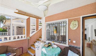 Sale - 4. House - Detached Villa - Pinar de Campoverde