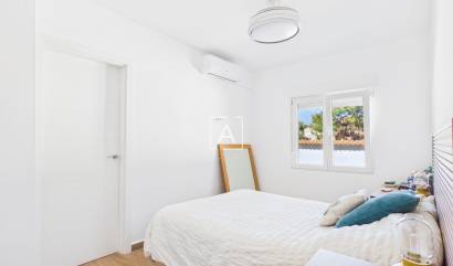 Sale - 4. House - Detached Villa - Pinar de Campoverde