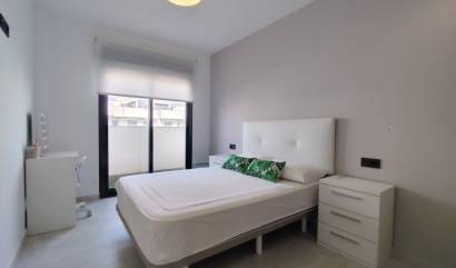 Sale - Apartment - El Raso