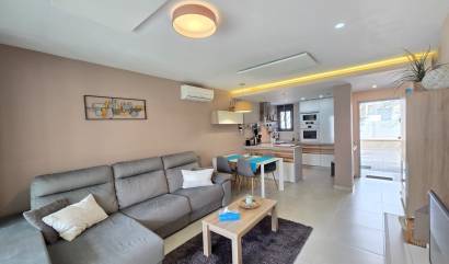 Sale - Apartment / Flat * - Orihuela Costa * - Punta Prima *