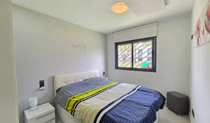 Sale - Apartment / Flat * - Orihuela Costa * - Punta Prima *