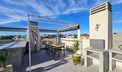 Sale - Apartment / Flat * - Orihuela Costa - Villamartín *