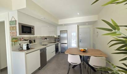 Sale - Apartment / Flat * - Orihuela Costa - Villamartín *