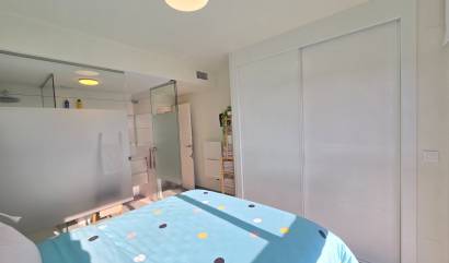 Sale - Apartment / Flat * - Orihuela Costa - Villamartín *