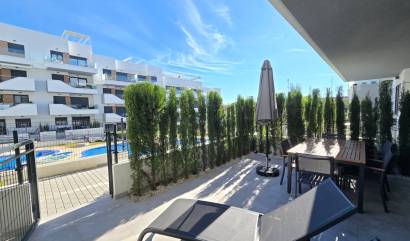 Sale - Apartment / Flat * - Orihuela Costa * - Villamartín *