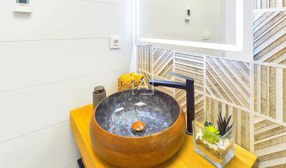 Sale - Apartment - Lo Pagan