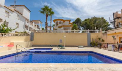 Sale - Apartment - Orihuela - Villamartín
