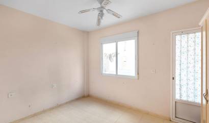 Sale - Apartment - Torrevieja - Centro - Muelle Pesquero