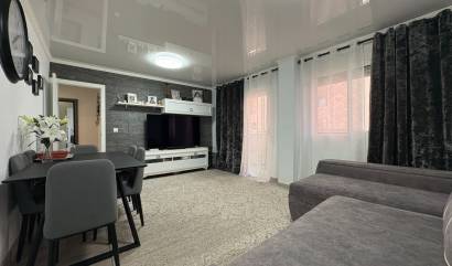 Sale - Apartment - Torrevieja - Centro