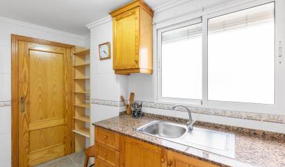 Sale - Apartment - Torrevieja - Centro