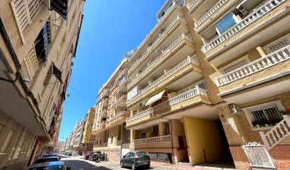 Sale - Apartment - Torrevieja - Centro