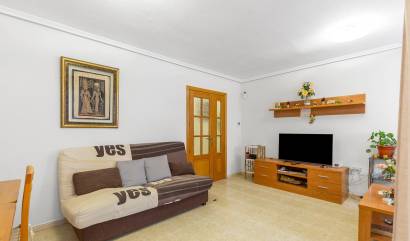 Sale - Apartment - Torrevieja - Centro