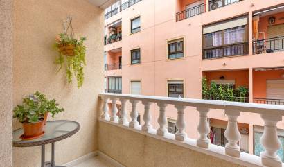 Sale - Apartment - Torrevieja - Centro