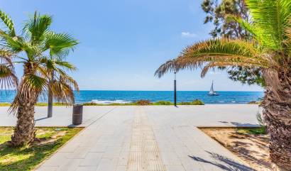 Sale - Apartment - Torrevieja - Centro