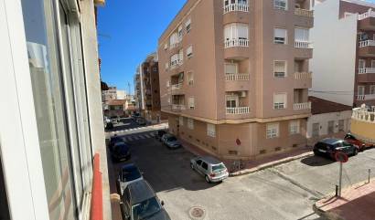 Sale - Apartment - Torrevieja - Centro