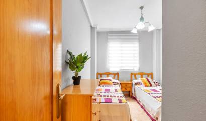 Sale - Apartment - Torrevieja - Habaneras