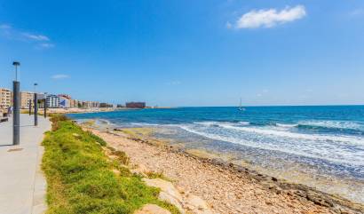 Sale - Apartment - Torrevieja - La Mata pueblo