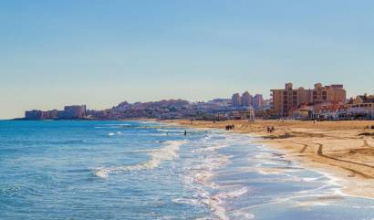 Sale - Apartment - Torrevieja - La Mata pueblo