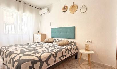 Sale - Apartment - Torrevieja - La Mata