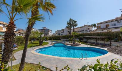 Sale - Apartment - Torrevieja - La Mata